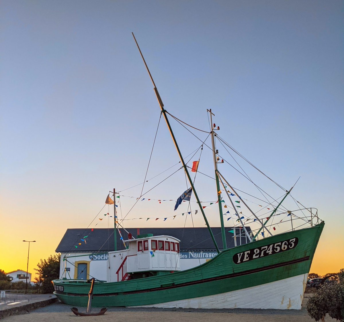 stackhodler's tweet image. The Yen carry trade is blowing up in front of us and #Bitcoin is trading above $71,000

Few understand this (mainly because it's nerdy as hell)

But it's a big deal.

And every investor should at least kind of get it to grasp what's really going on with their portfolio.

In…