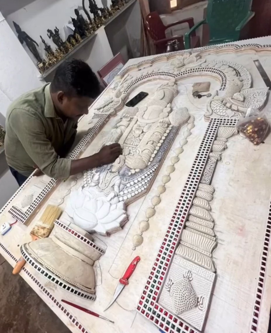 'Instead of worrying about what you cannot control, shift your energy to what you can create.' Tanjore painting workshop at The Art Village, Thanjavur. instagram.com/reel/C3Sv6nGS1… #art #artist #interior #architecture #quote #thought #culture #interiordesign #handmade #IncredibleIndia