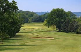 #essexgolfunion A selection of County junior members competing in the @britishjuniorgolftour @hartsbournecountryclub Leaderboard https:// brigt.bluegolf.com/bluegolfw/brjg… contest/25/leaderboard.htm #essexgolf #essexjuniorgolf #talent