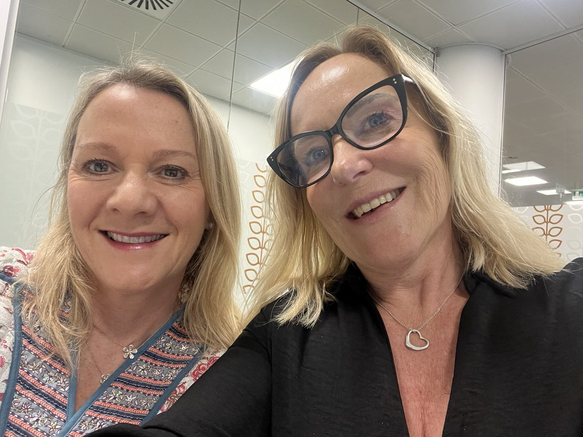 With my partner in crime today our Head of Digital Development @live_evergreen 💚a fellow nurse determined to make a difference to improving #healthcareoutcomes #Wellbeing