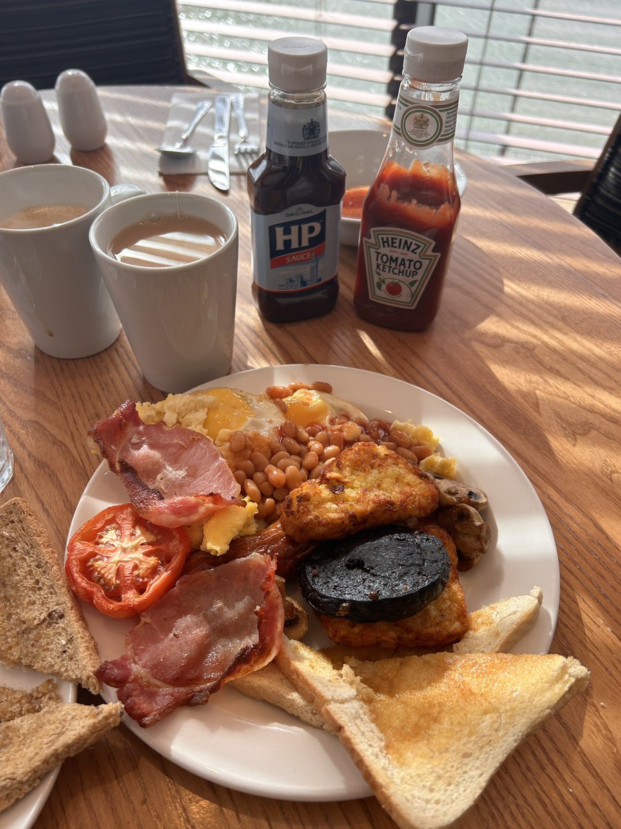 Gm 🌞 To the annual bedford full English tradition 🇬🇧 ⚽️ @cheatcodecon