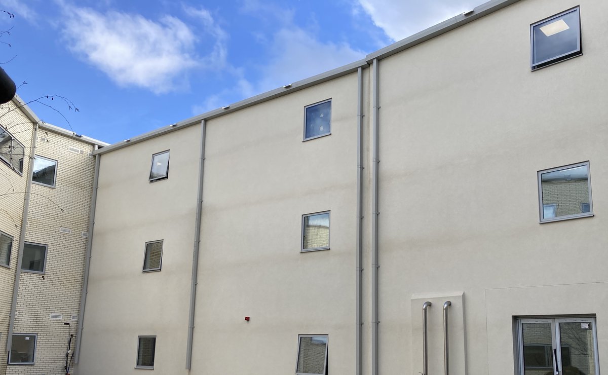 A Mapetherm System from @MapeiUKLtd has been used to complete an external surface refurbishment at Broomfield Hospital in Chelmsford, Essex. Read more: ow.ly/SEiZ50RcU15 #Refurbishment #Hospital