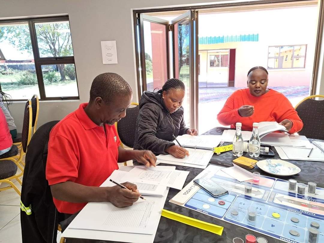 #MembershipService is underway across all workplaces in various sectors of the economy.. #COSATU affiliated trade unions urge unorganised workers to join unions #JoinCosatuNow #Back2Basics