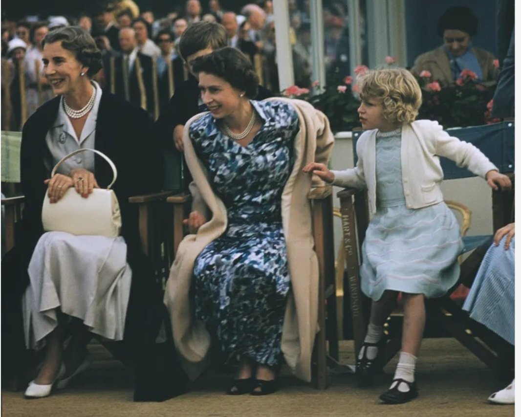 1955,The Duchess of Gloucester with The Queen and Princess Anne watching the polo at Windsor Great Park.
#QueenElizabethII #PrincessAnne
#Windsor #Polo #PrincessRoyal