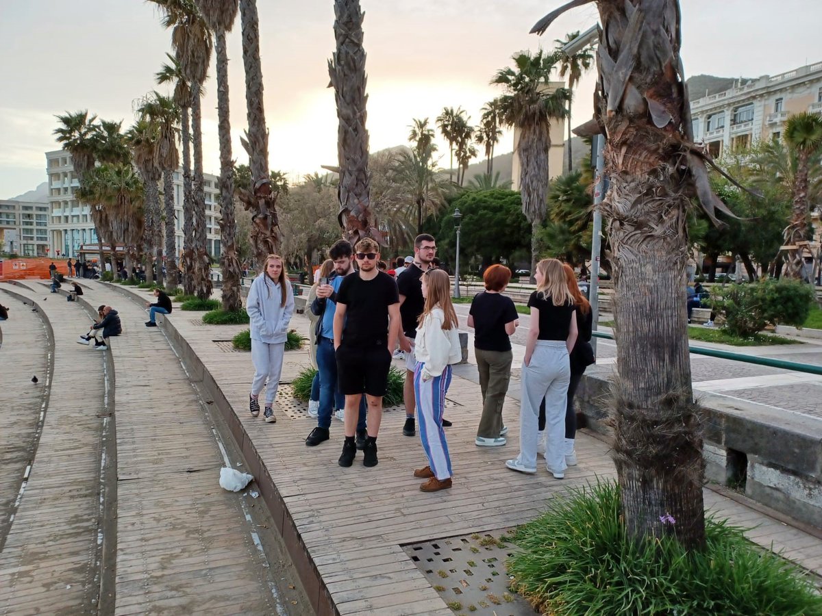 Our Animal Science students over in Italy are already making the most out of their time in Salerno before starting their placements! From delicious Italian pizzas to strolling along the beautiful beach with gelato in hand, they couldn't be happier 🍕🍦