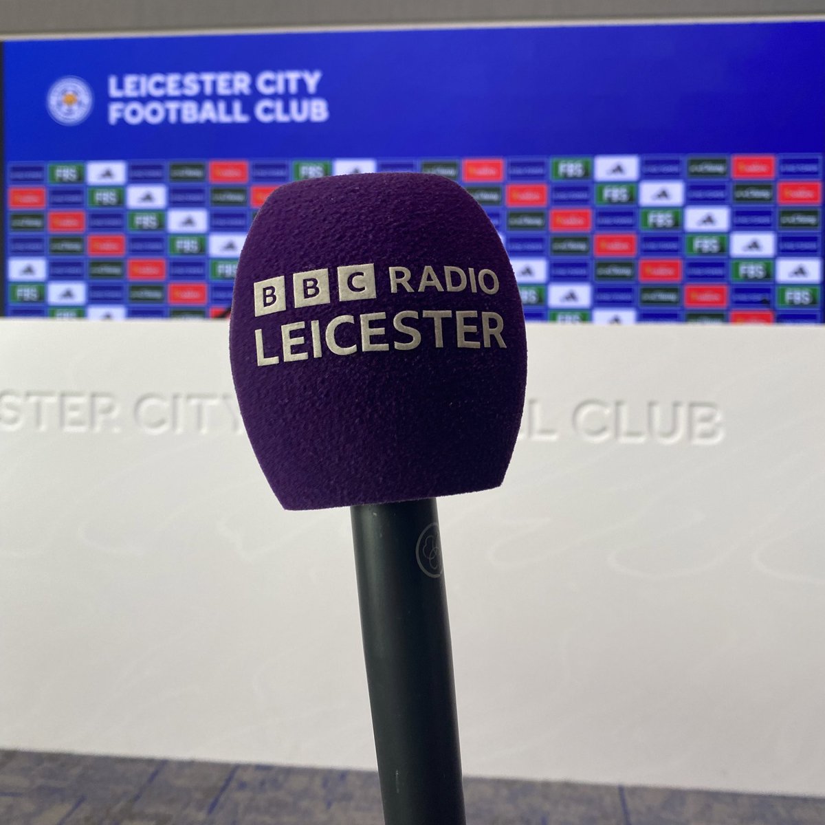 #LCFC | An early pre-match press conference for Enzo Maresca ahead of the trip to Plymouth tomorrow night. All the headlines on When You’re Smiling later 🔗 bbc.co.uk/sounds/series/…