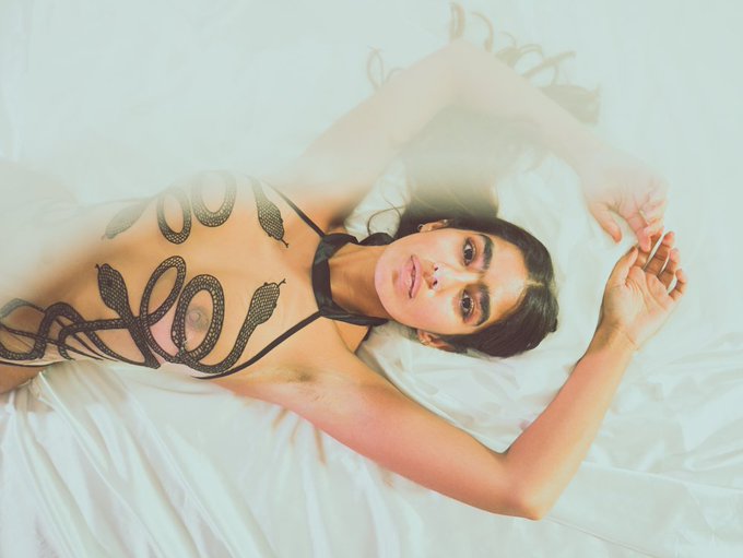 Get my photos and videos with just subscription!!! Link in bio x https://t.co/UYLL0NDF0N