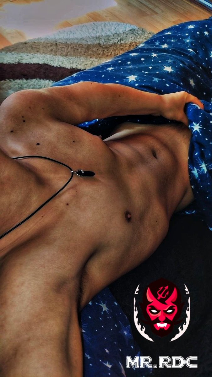 mrrdc_shortking's tweet photo. Naked sleep 😈😏🤪

🟢 RETWEET = SLEEP NAKED WITH ME AND WAKE  ME UP WITH KISSES ON MY ABS 💋🙊

#BI #bisexual #teen #gay #abs #6packs #nudes #big #bigdick #gaybi #jerking #sex #LGBTQ #Porn #pornhub #muscles #bisexual #LGBT #porn https://t.co/vy01m3s2gP