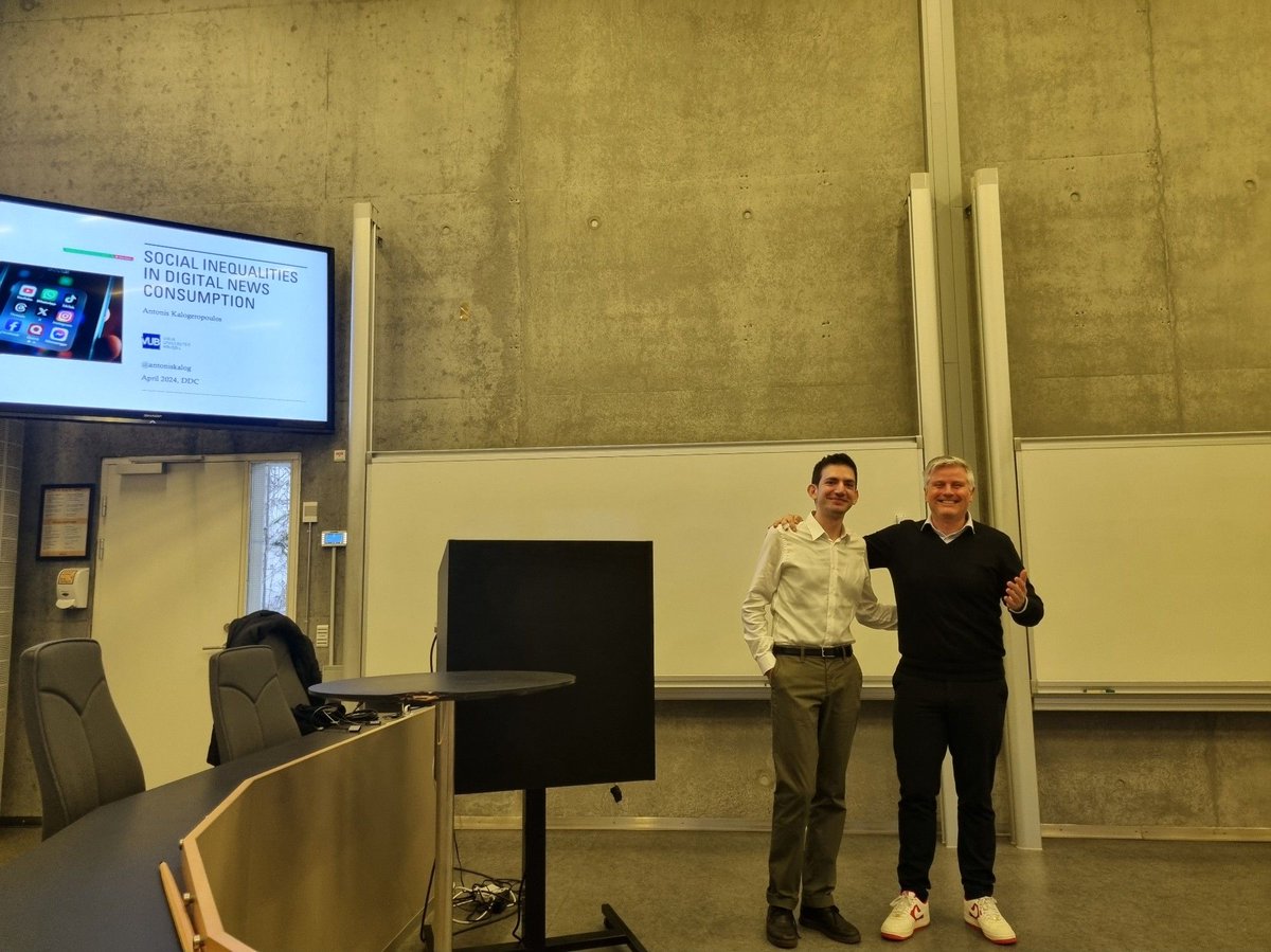 Today, @DDC_SDU @SAMF_SDU had the pleasure of an interesting talk given by SDU-alumni @antoniskalog on his ERC-funded research project on social inequalities in news consumption. Cool findings, and exciting stuff coming up!