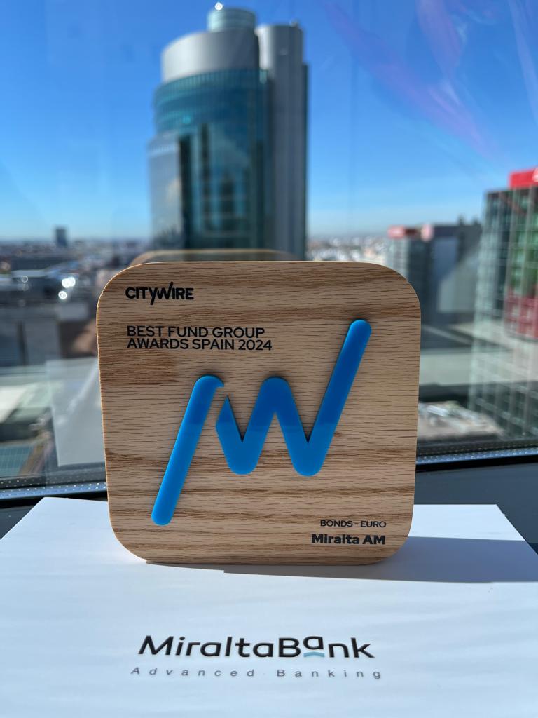 🎉Gran día! Premiados en @CitywireSpain  España 2024: 

🏆Mejor Gestor #RentaFija Bonos-Euro 
🏆Mejor Grupo #RentaFija Bonos-Euro

🌟 Felicidades, @ifuertes_rm y equipo. ¡A por más éxitos!

#GestiónDeActivos #Finanzas #CitywireAwards2024 #fondosdeinversion 🚀