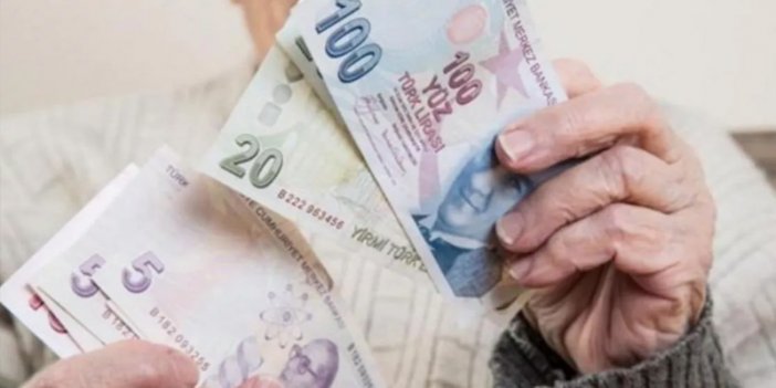 Emeklilere ödenen bayram ikramiyesi miktarı: 41,3 milyar lira dlvr.it/T5MGcF