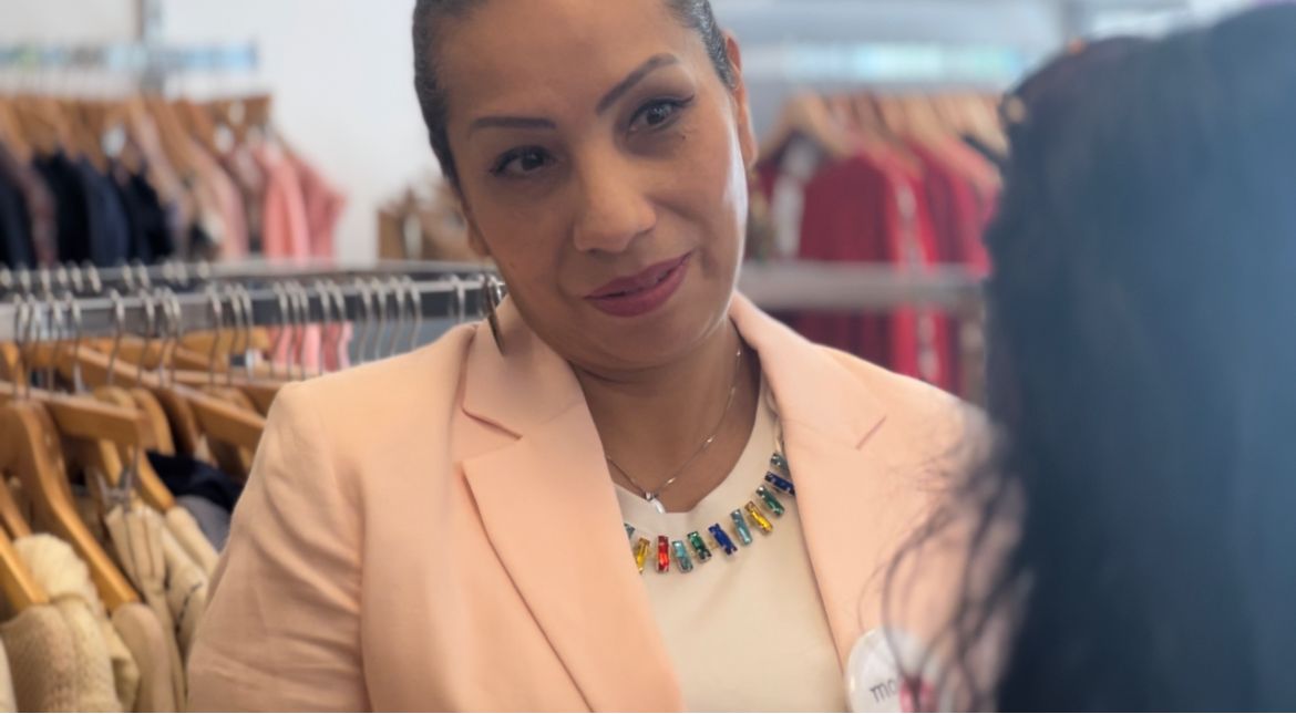 CaritasMadrid's tweet photo. Qué tiene que tener un empleo digno:  adaptar intereses de empresa y trabajador, que permita conciliar, con salarios, horarios y condiciones justas #ModoEmpleoDigno https://t.co/lJPIc72XZA