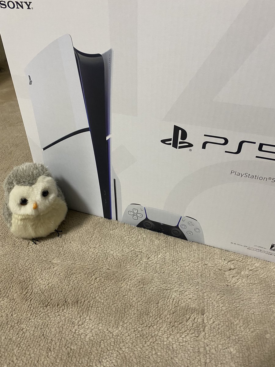 GamerSociety514's tweet photo. 俺は！全てのゲーム及びソフトを生贄に捧げてこのゲーム機を召喚するぜ！

待たせたな、我、PS5の世界に参る！ https://t.co/uZJQVKDZeW