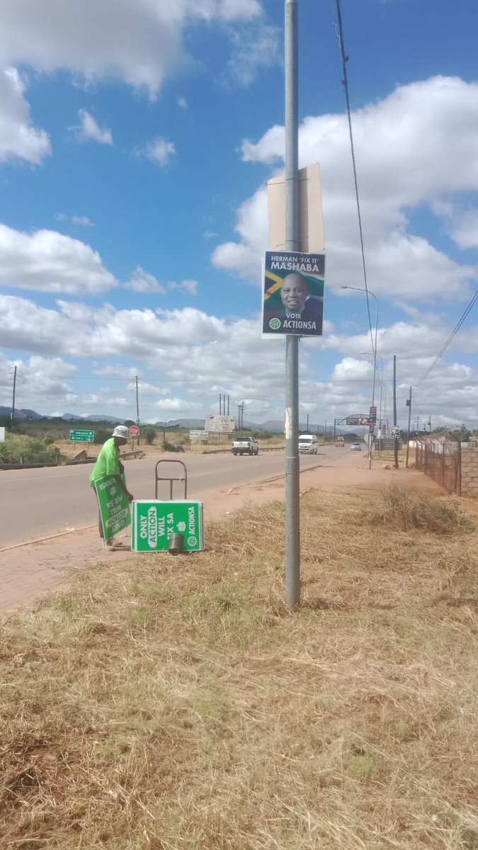 Canvassing and Postering for Ward 10 has commenced, amongst #TeamFixSA is PEC members. @Action4SA @HermanMashaba @ME_Beaumont @VictorMothemela #LetsFixSA