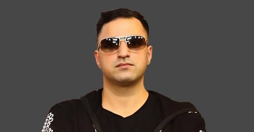 PkrGuru's tweet image. Online regular 'Ronywalker' has been knocking on victory's door, and it finally swung open in @Adda_52's ₹12.50 Lakhs GTD #Maverick! 🚪 After narrowly missing a win in January's #AOPS Goa Edition #MondayFeature (finishing 4th), they finally clinched their maiden #Adda52 title in