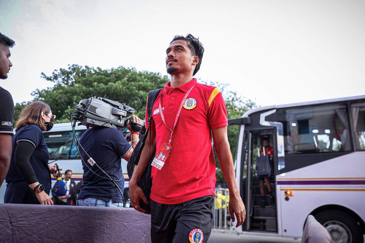 🇮🇳 Mahitosh Roy became the 8th player from the reserves to make his #EastBengalFC debut this season after —

Vanlalpeka Guite
Gurnaj Singh
Aman C. K.
P. V. Vishnu
Jesin T. K.
Sayan Banerjee 
Shyamal Besra

He is the 101st cap holder for East Bengal in the #ISL.