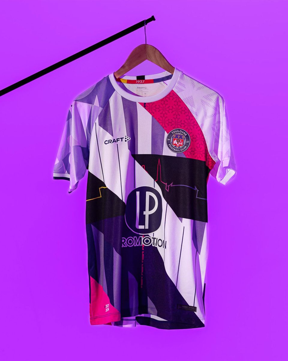 Toulouse FC x Craft have created a mashup shirt to celebrate the partnership with each other. 🇫🇷 x 🇸🇪