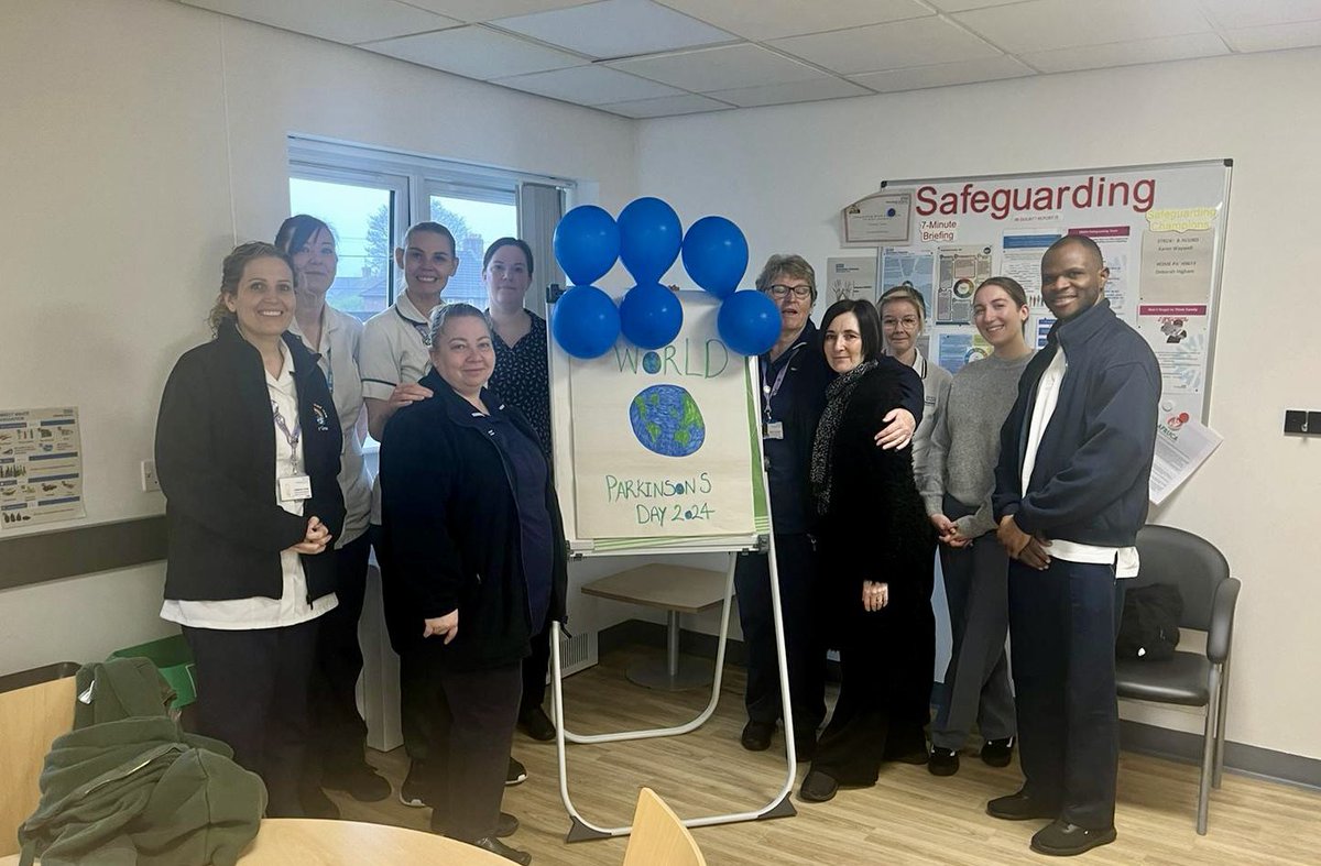 NMcrCSNS's tweet image. Today is #WorldParkinsonsDay To mark this event the team have visited the Parkinson’s cafe, baked a cake and worn blue! We are very proud of the difference our team makes to the lives of people with Parkinson’s in North Manchester @LCO_AHPs @mcrlco