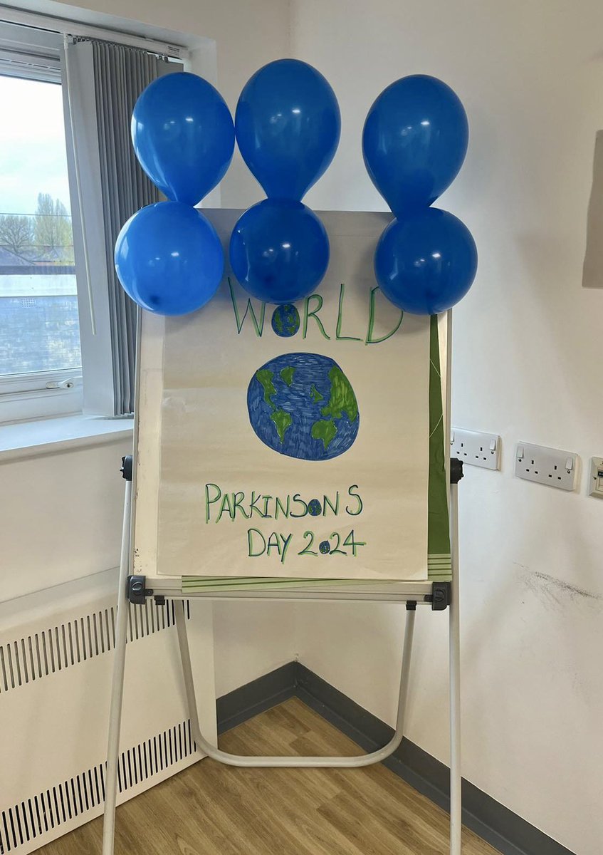 NMcrCSNS's tweet image. Today is #WorldParkinsonsDay To mark this event the team have visited the Parkinson’s cafe, baked a cake and worn blue! We are very proud of the difference our team makes to the lives of people with Parkinson’s in North Manchester @LCO_AHPs @mcrlco