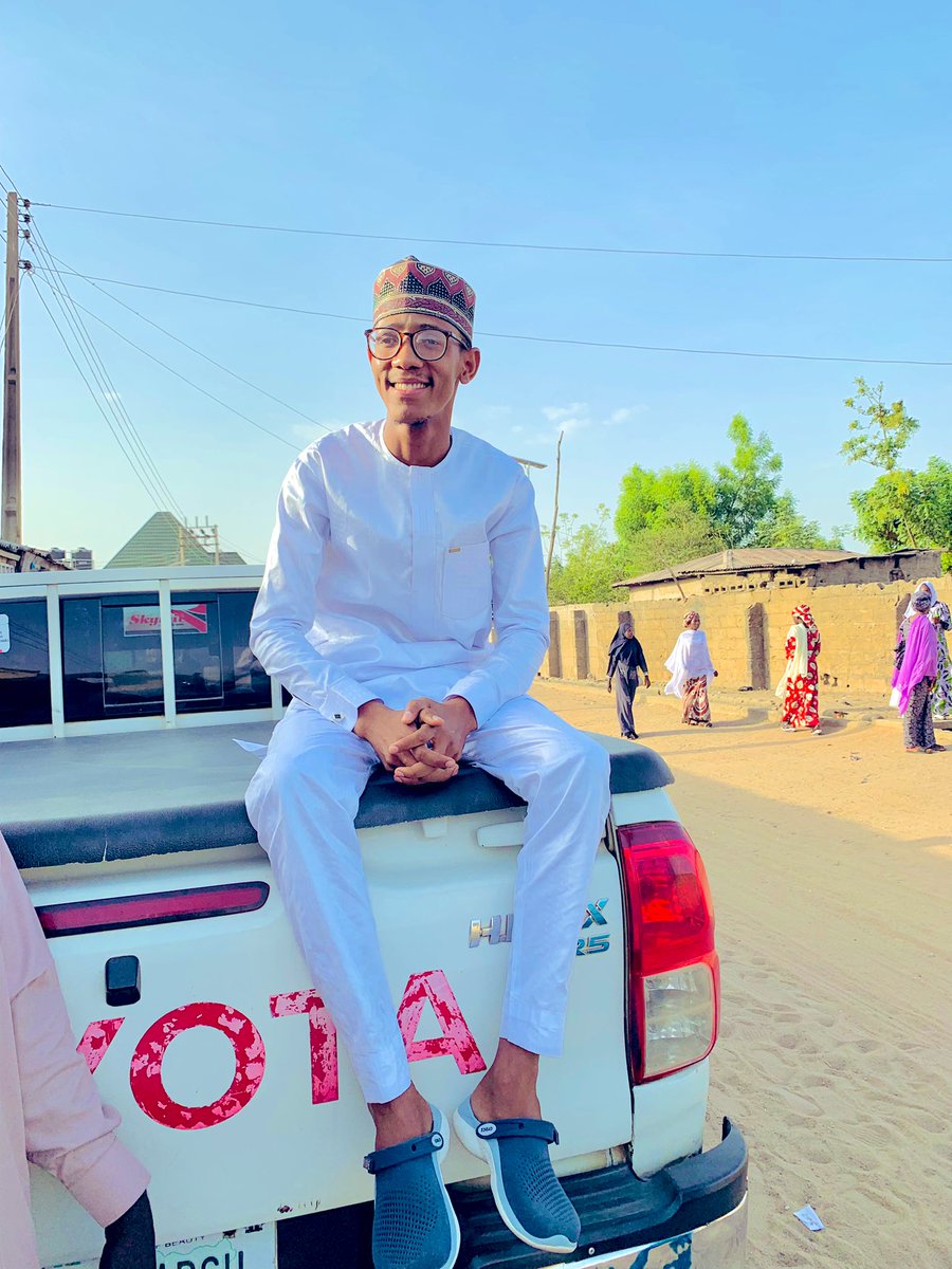 ChubadoGre's tweet photo. Every post i come across kowa yayi just kyau. Ma sha Allah 

Eid Mubarak https://t.co/Nfg1IMLILi
