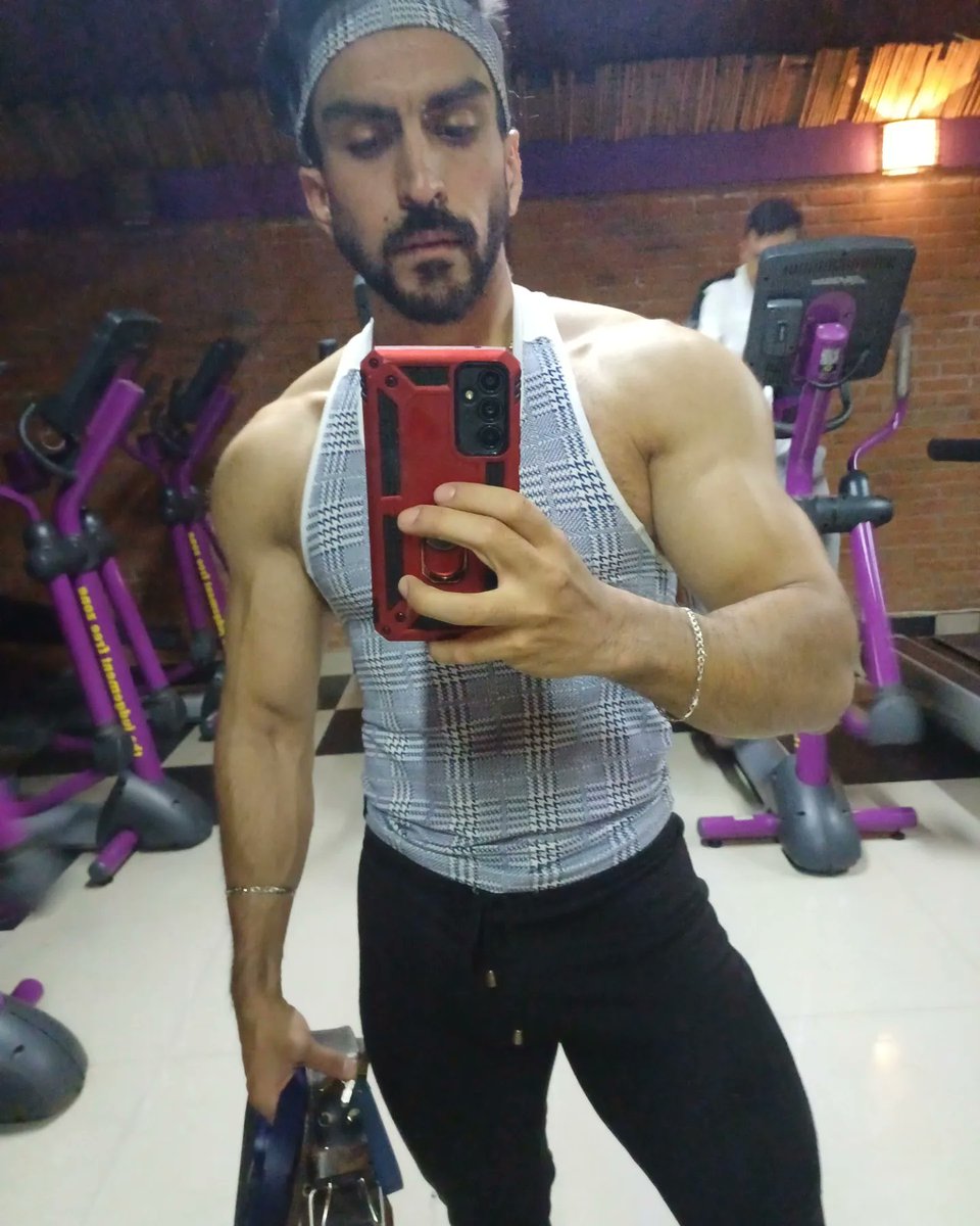 desmar_oficial's tweet photo. Hoy soñé contigo @desmar___
Link https://t.co/RlX4JnJ2jO
#fypシ #desmar #davidesmar #boyunderwears #manunderwears #boystyle #boys #sixpack #malemodel #male #malebeauty #malefashion #maleworld #underwears #swimswears #bodyart #followme #parati #gymmotivacion #gymmodels https://t.co/TsrJFVrcgK
