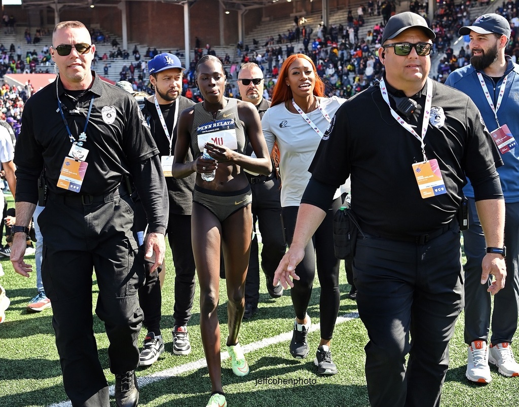 Olympic Gold Medalist, Athing Mu, gets special protection on the infield, after her race at the 2022 Penn Relays. . . . . . #athingmu #pennrelays #trackandfield #athletics #usatf #jeffcohenphoto @athiiing instagr.am/p/C5m8ugrr1VP/