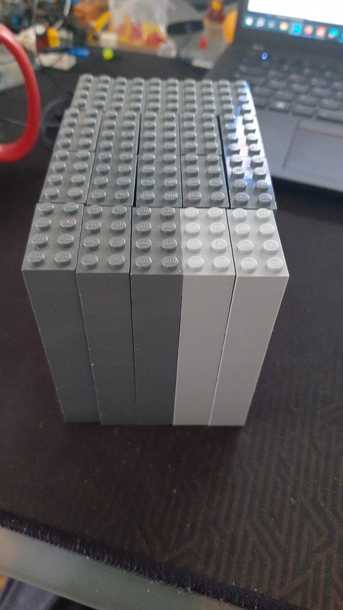 Erste 'Block'-Bestellung bei der Steinerei eingegangen.

#twitch #twitchde #legostarwars #lego #legonrw #legominifigures #afol #legofan #starwars #ninjago #legomoc #minifigures #legolife #legobricks #legoart #legominifigs