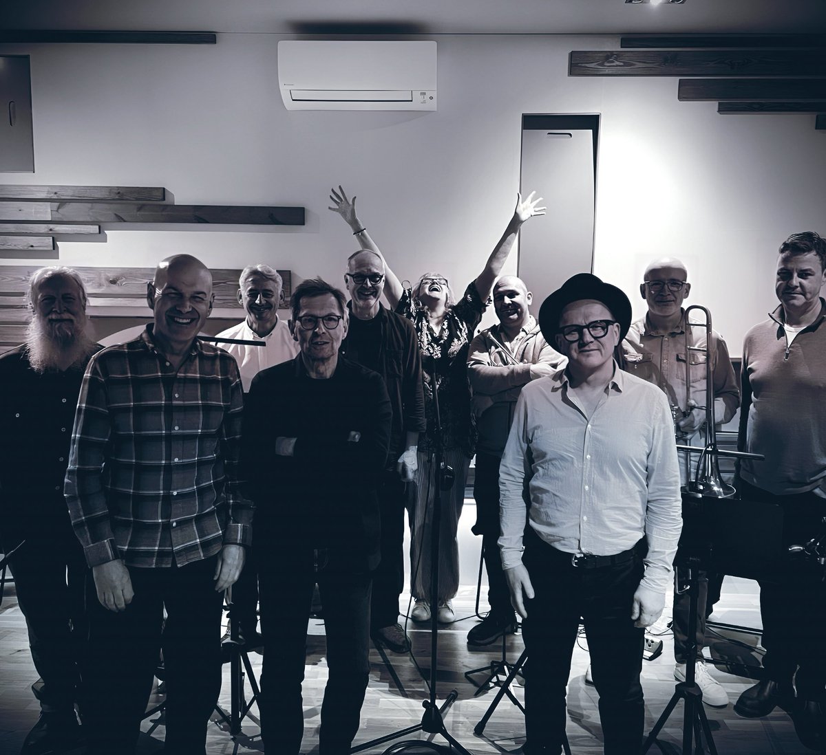 Great day yesterday in the studio with Roger Beaujolais, Graham Henderson and The Kick Horns. We can’t wait for everyone to hear what we have been doing.