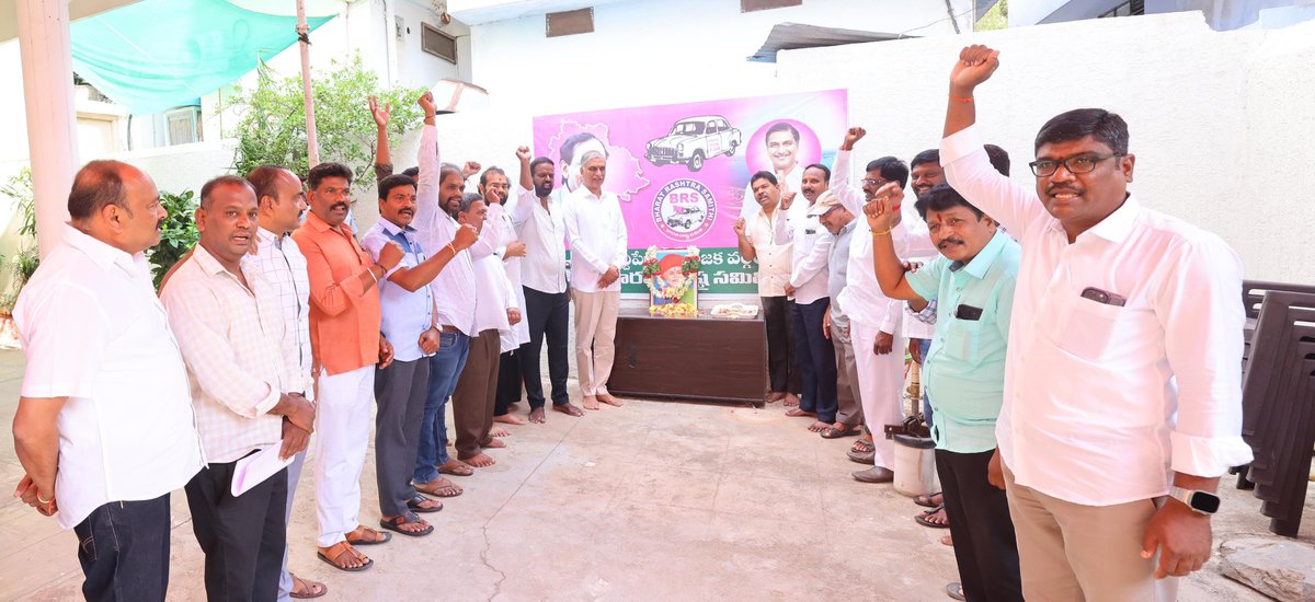 Paid floral tributes to Mahatma #JyotibaPhule, on his birthday anniversary. Indian Social reformer and Philosopher who dedicated his life for education and equality for all. His legacy continues to inspire generations to fight for justice and human rights.