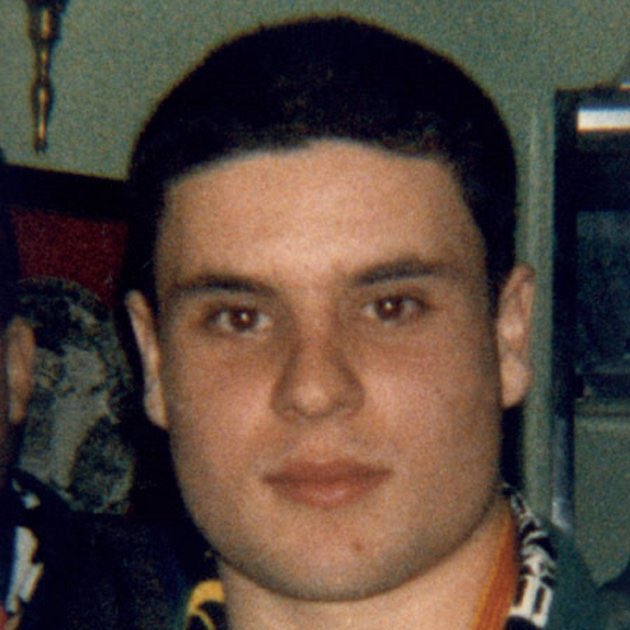 joan_vdg's tweet photo. #Taldiacomavui de 1993 un grup de neonazis matava a ganivetades el militant de Maulets i activista antifeixista Guillem Agulló i Salvador, de 18 anys, a Montanejos.

Van condemnar Pedro Cuevas, l’assassí, a 14 anys de presó. Només en va complir 4. Van absoldre la resta d’acusats. https://t.co/LOokmw9EYK