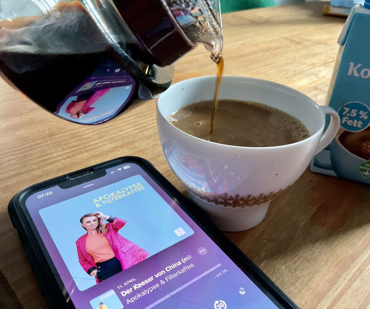 Morsche. Donnerstags gibt es Filterkaffee und #https://podcasts.apple.com/de/podcast/apokalypse-filterkaffee/id1505993848?i=1000652095444 @jagodamarinic seufzt schon bei 2:43…