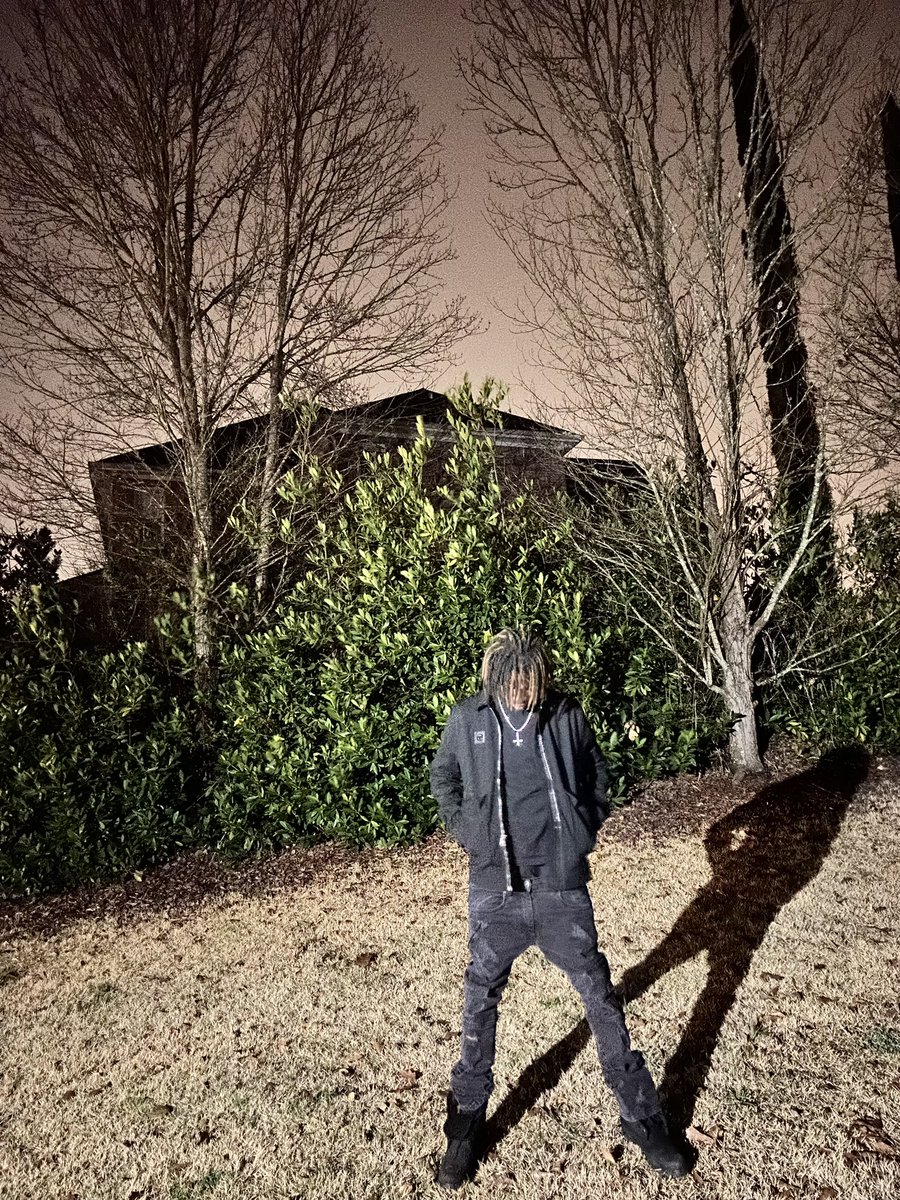 Denoryy's tweet photo. dark https://t.co/WBPYSnQdpG