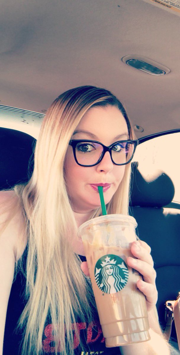 ItsCoffeeQueen tweet media