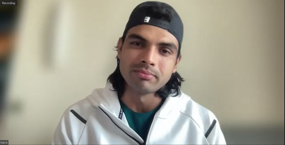 'Jitna jis ped me fal lagta hai woh aur jhukh jata hai', says Neeraj Chopra on the change inside him as a human after winning the Tokyo Olympics.

He points at experiences of going around the world and meeting people that kept him humble.

#NeerajChopra #Athletics