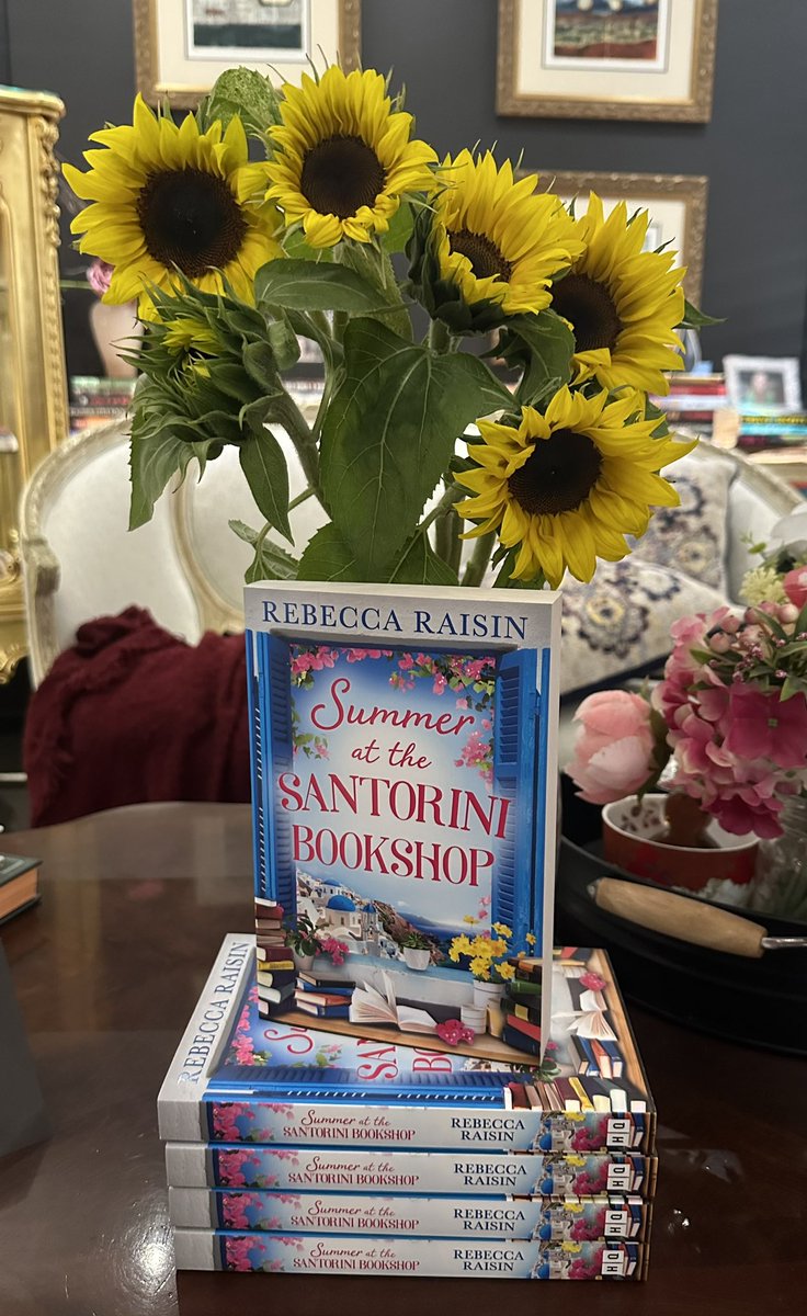Gorgeous publication day flowers from team @HQstories to celebrate the release of Summer at the Santorini Bookshop! 🌻 They match the cover so well!