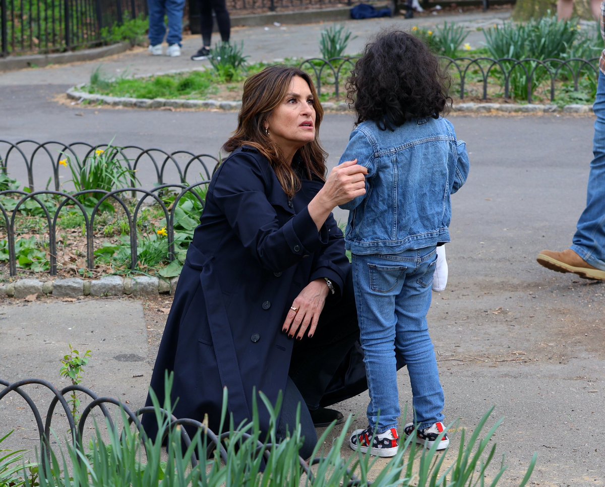 Mariska Hargitay Daily | M-HARGITAY.ORG / Fan Page tweet media