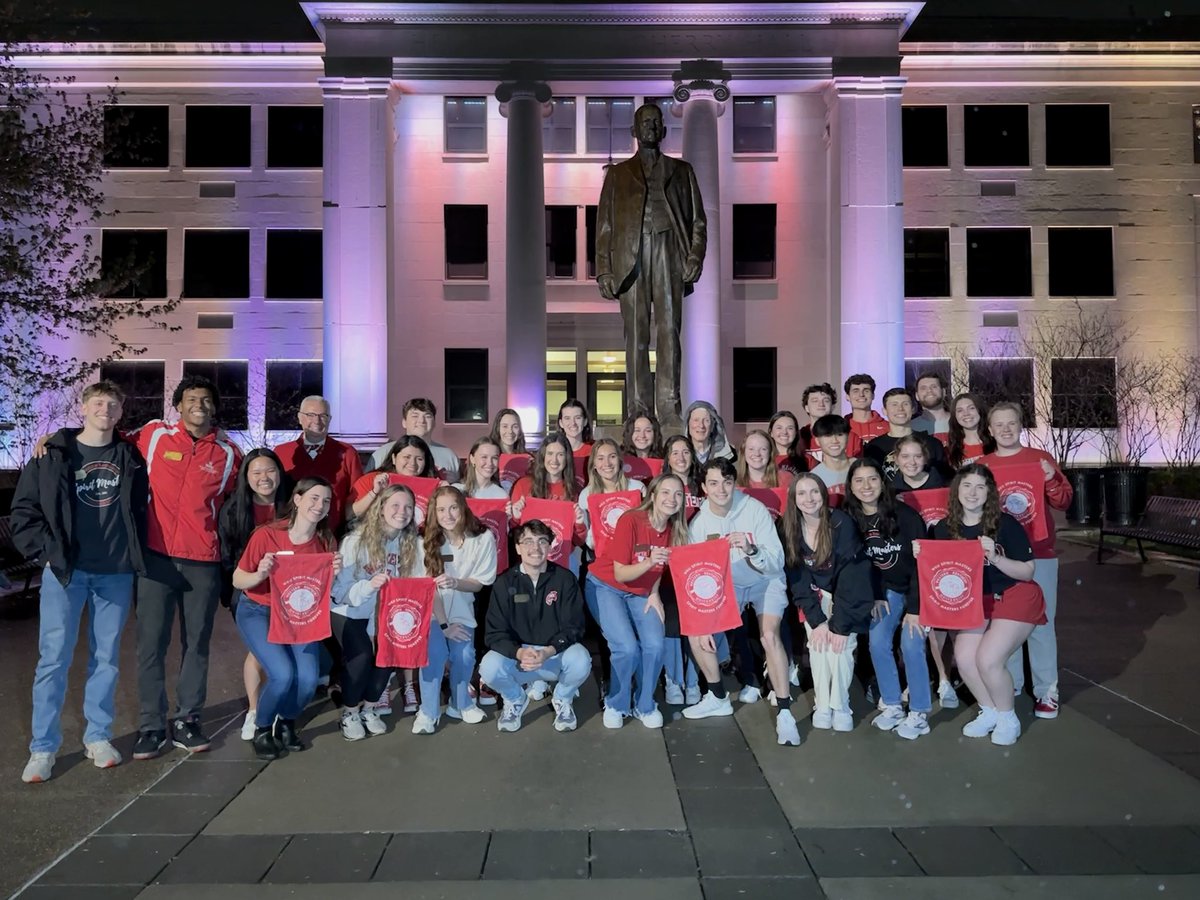 The midnight gathering at Cherry Hall to celebrate the newest class of Spirit Masters is one of my favorite traditions each year. These student ambassadors generously give their time and talents in service to @WKU. Congratulations to our newest Spirit Masters!