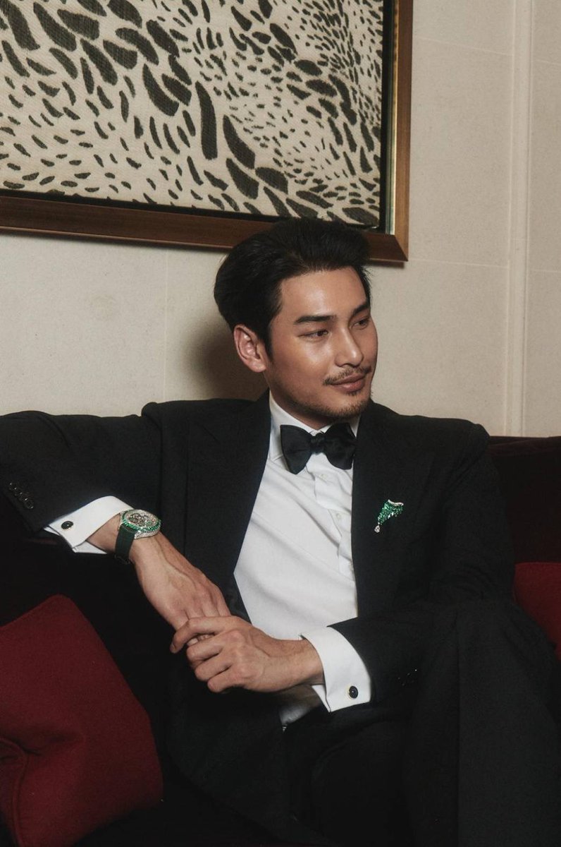 beoncloud_th's tweet image. Dinner Look ของ อาโป-ณัฐวิญญ์ ในฐานะ Friend of the Maison ของ Piaget เมื่อคืนนี้ค่ะ ✨🥂

@Piaget @Nnattawin1 
#APOPiagetWWG2024 
#PiagetSociety #Piaget150
#MaisonOfExtraleganza