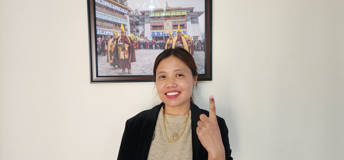 Casting of #PostalBallot of Govt employees on #ElectionDuty of other districts in Tawang going on smoothly in the conference hall of DC's office Tawang