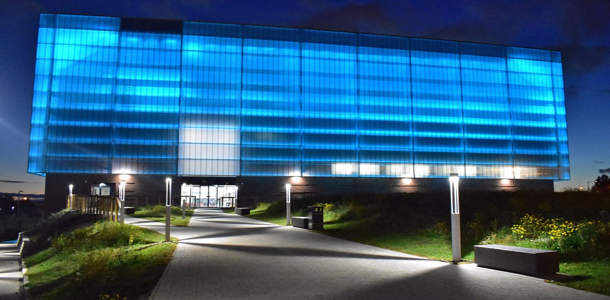 Tonight we will light up blue in support of World Parkinson’s Day 💙 On 11 April every year, the brilliant Parkinson’s community come together and #MakeItBlue, from lighting up buildings to wearing blue for a day. Full info on World Parkinson’s Day 👇 parkinsons.org.uk/make-it-blue