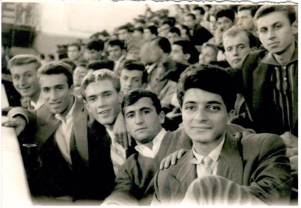 Uğur Dündar - Vefa Lisesi Talebesi 1960

#UğurDündar #VefaLisesi #Vefa