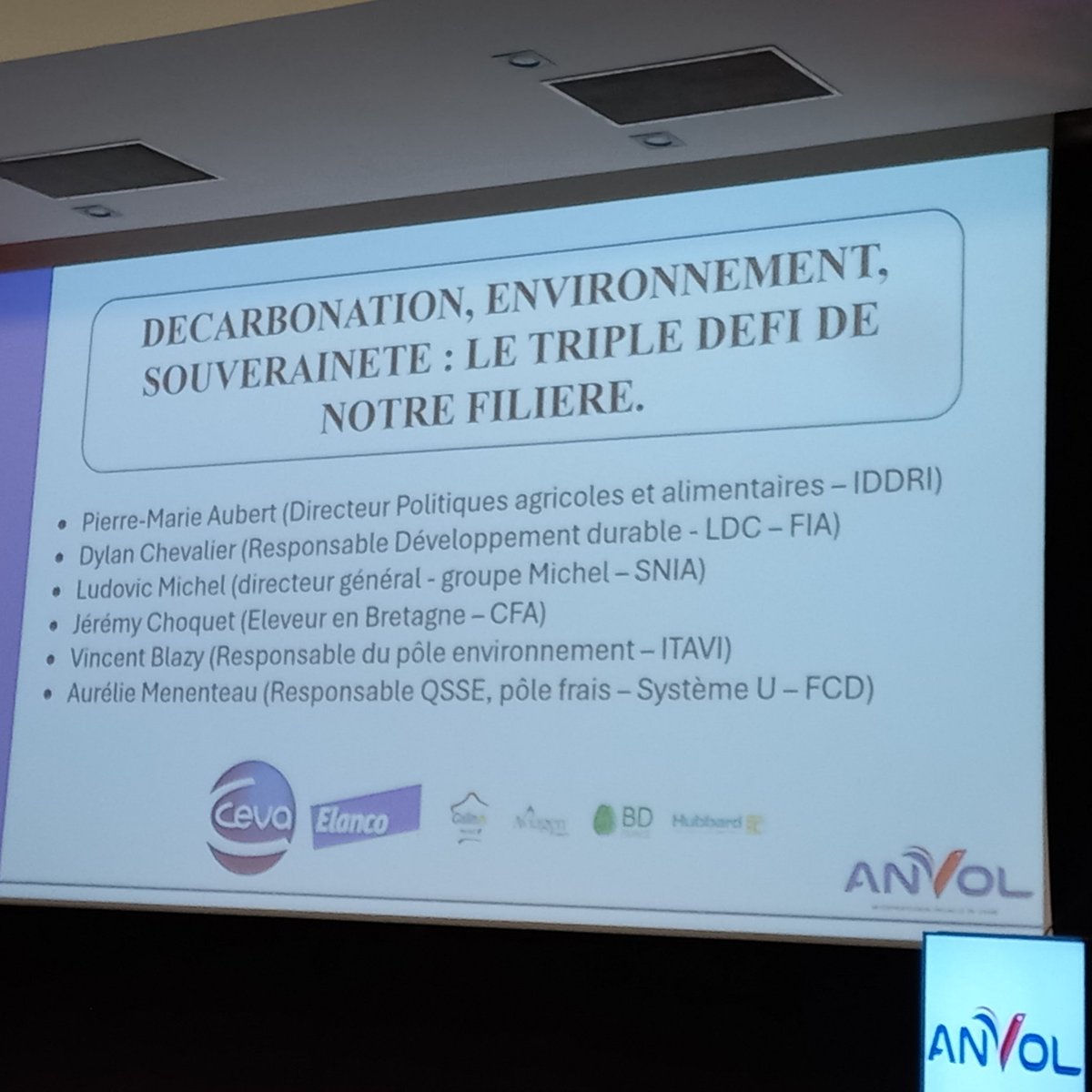 PatMaussion's tweet image. AG d'#ANVOL , être acteur du triple défi de la filière #volailles
Soutiens de @paysdelaloire pour:
- #vaccination influenza aviaire des canards reproducteurs, 
-#PCAE
- #interprofession
@CRAVI