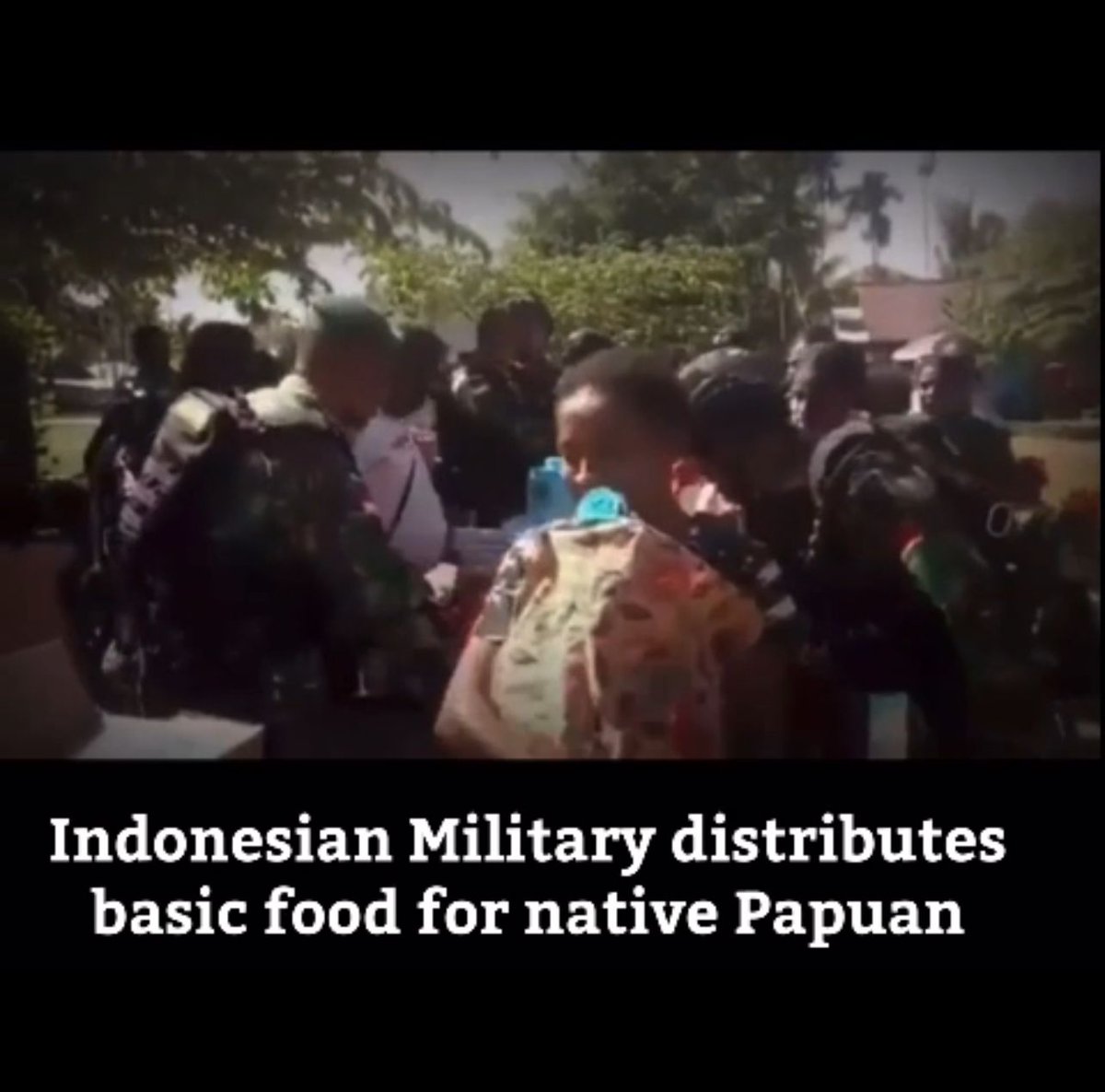 Indonesian military (TNI) always helping native Papuan. They distribute hundreds basic food packages to the community in their area.  

#IndonesianMilitaryHelpPapuan #NoSeparatism #CaringEachOther #PapuaNKRI