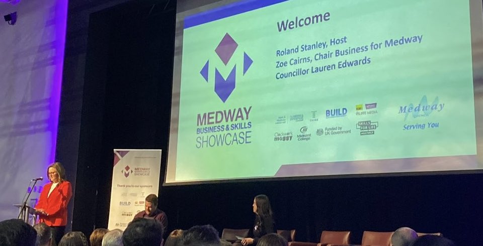 Want to recognise @LaurenREdwards for her energy & political leadership for not only delivering the Showcase but day in, day out engagement with businesses. A special thanks to the hardworking @medway_council team who made this first showcase such a success #ProudToBeMedway 2/3