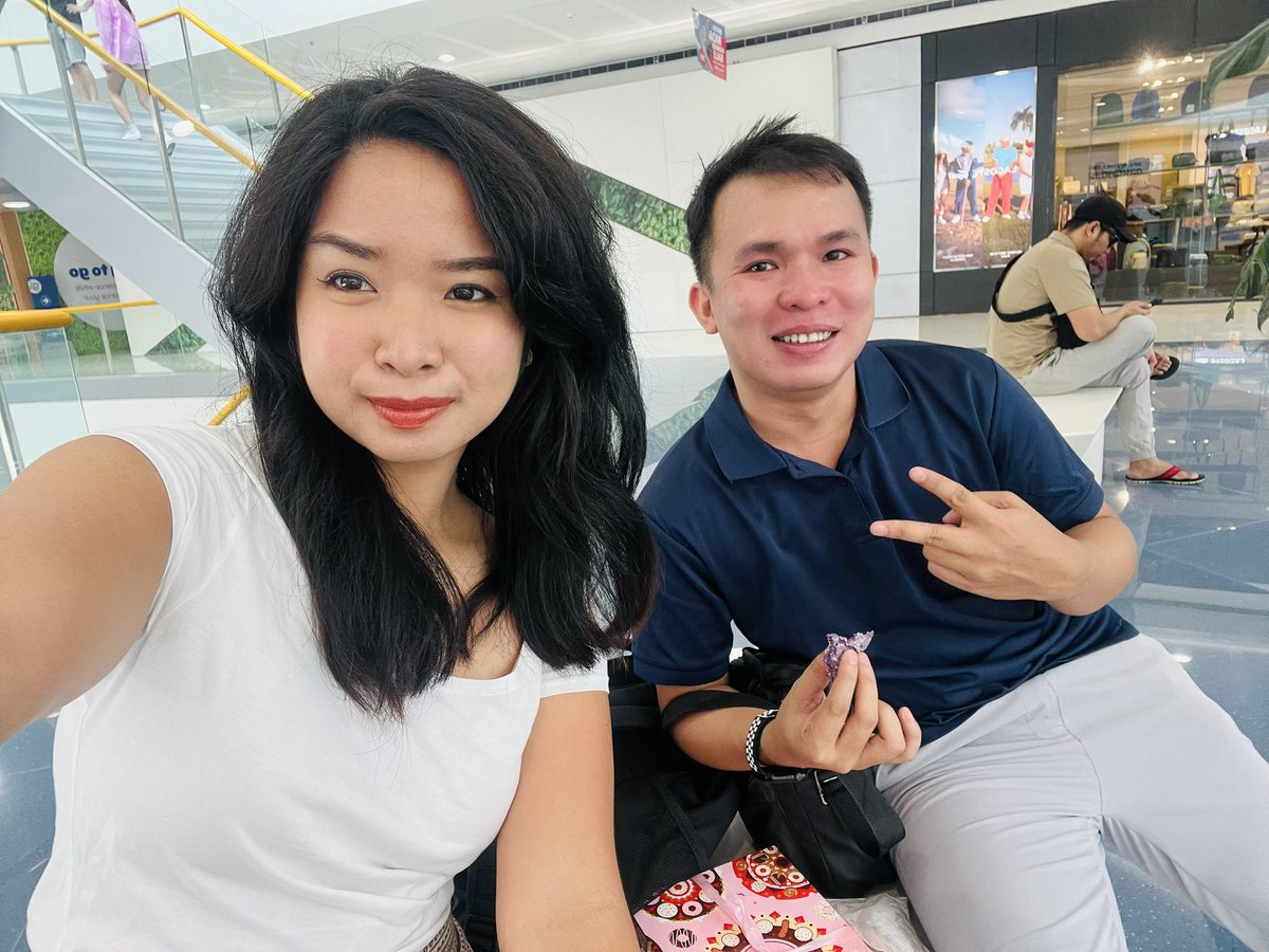 akosicente's tweet photo. With tine https://t.co/jmdj09FGDu