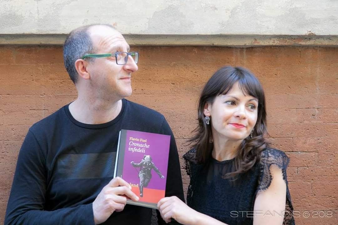 SABATO sera alle ore 18 ai #Diari, ospite per presentare il suo libro, edito da Exòrma Edizioni,  "La Ballata delle frontiera. Storie dal secolo belva ", sarà il giornalista Flavio Fusi . E la sera precedente la Diretta sulla Pagina Facebook di Scrittori a domicilio alle 21.00