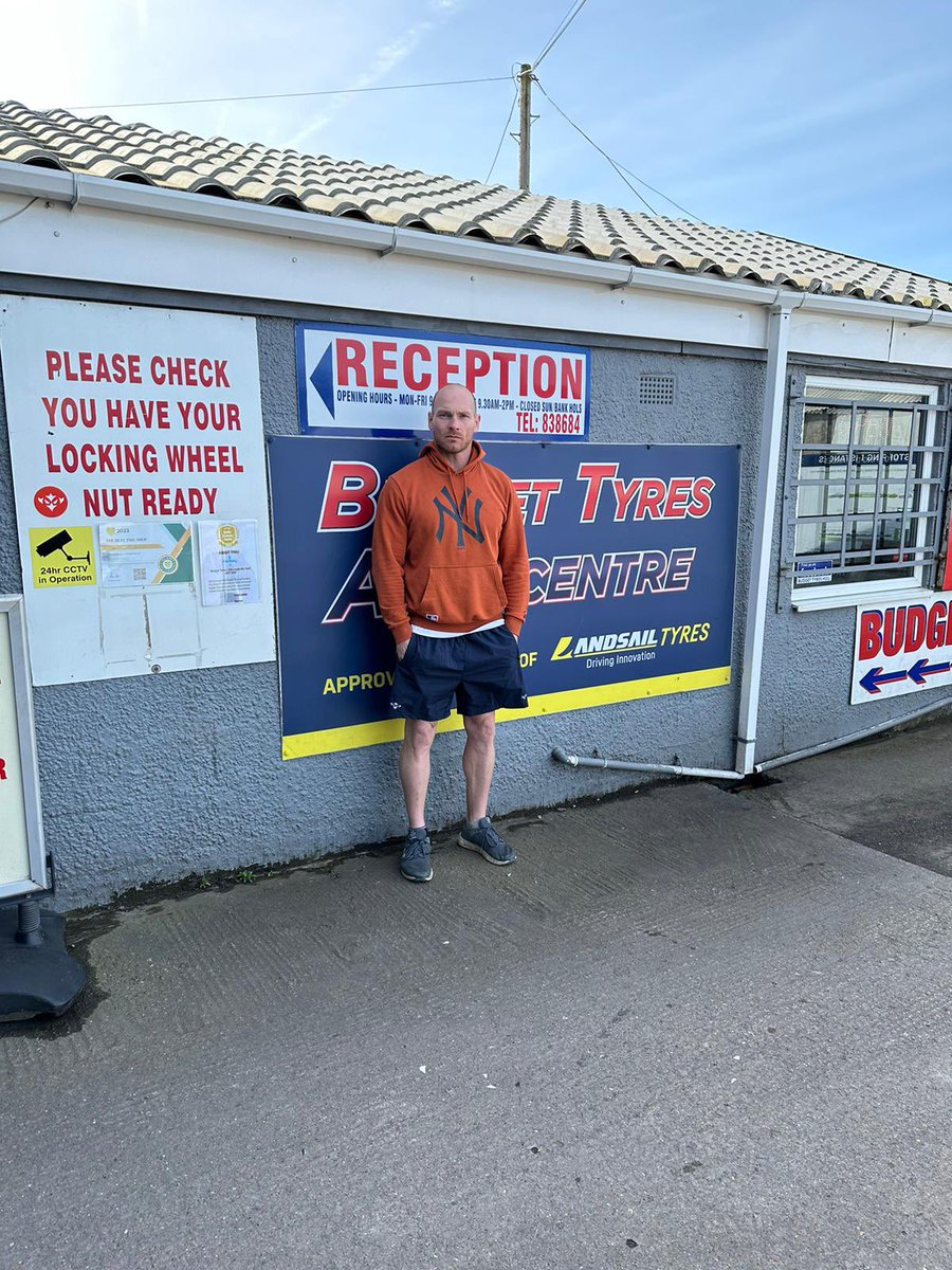 budget tyres tweet media