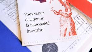 À mon sens le seul travail en profondeur pour enrayer les affres du #PacteAsileetMigration, c’est indéniablement la suppression pure et simple de la possibilité d’acquérir la nationalité française par le mariage et bien évidemment du #DroitduSol compte tenu que nos élus européens