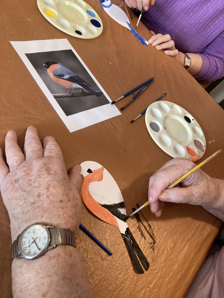Beautiful #spring birds and blossom by the talented artists of #ShireHall @HallmarkCare #cardiffbay -Amazing attention to detail. Huge smiles all round.😍👏

#creativemojo #mindfulmoments #KeepingResidentsActive #ArtsinCareHomes #wellbeing
#LivingLaterLifeWell #CareHomeActivities
