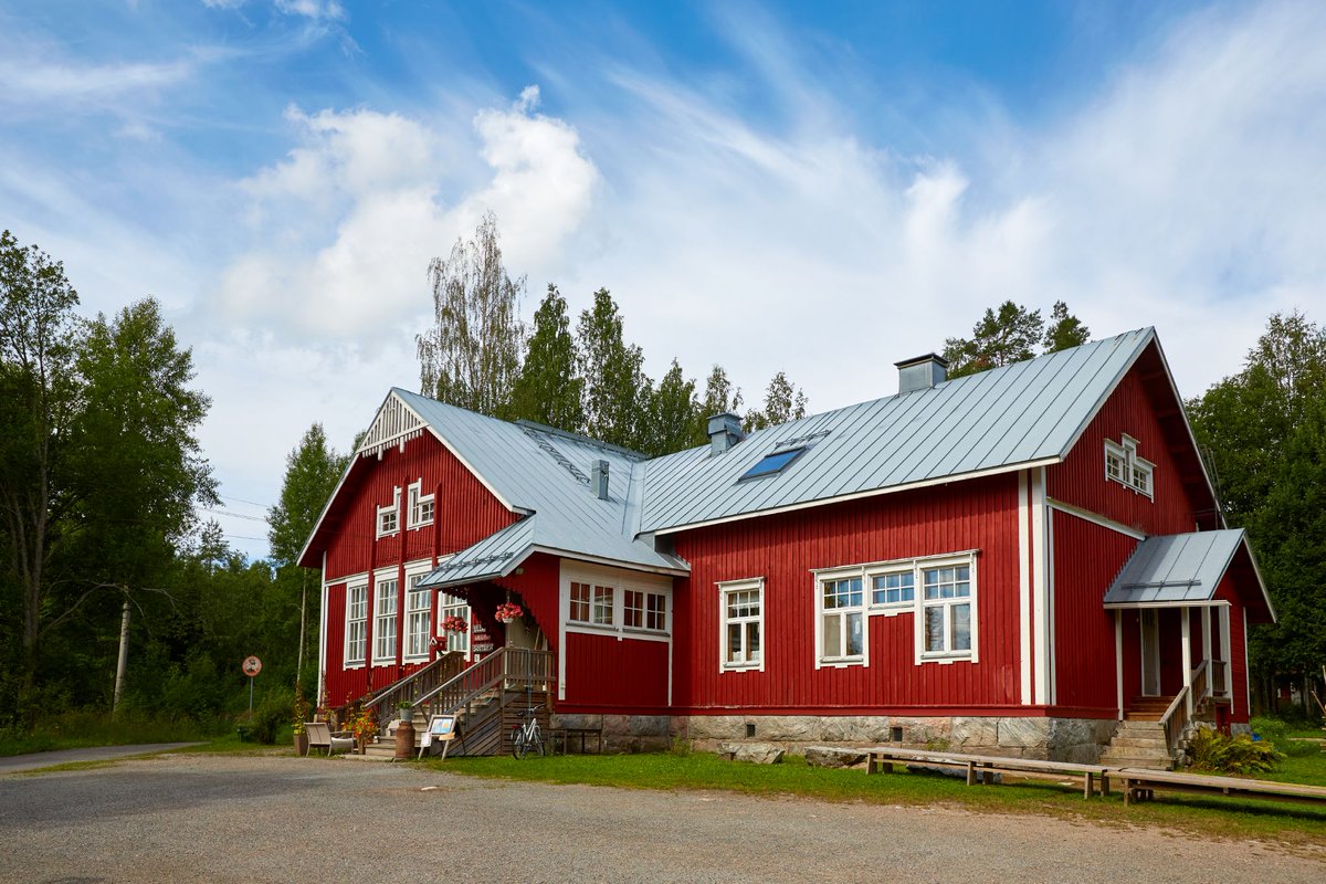 Tänään to 11.4. klo 18 puhutaan Tuupovaaran nuorisotalolla talouden sopeutuksesta. Haluamme säästää aikaa kysymyksille, joten pitkiä kalvosulkeisia ei pidetä. Toivomme, että kysymykset käsittelevät pääosin Tuupovaaran asioita Esitys säästökeinoista: joensuu.fi/esitys-taloude…